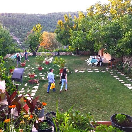 El Achkar Guesthouse Beit ed-Dine Ngoại thất bức ảnh